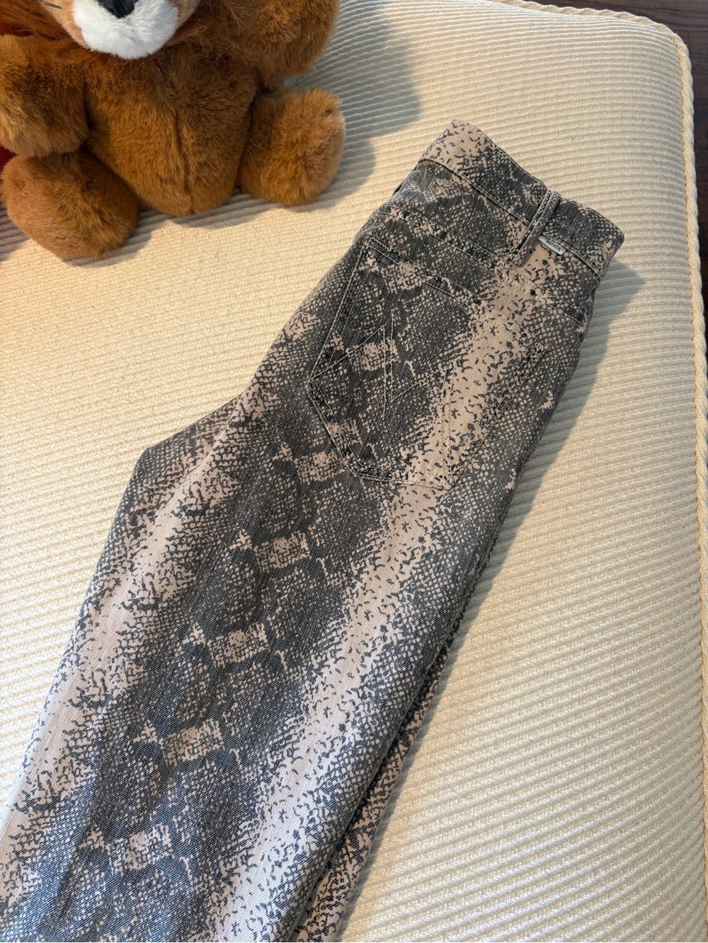 Reptile Pattern - Neutral Brown & Gray - Picture 4 of 7